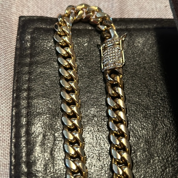 Stunning 14k solid gold big chain Cuban link with diamond clasp 💯 - Picture 15 of 17